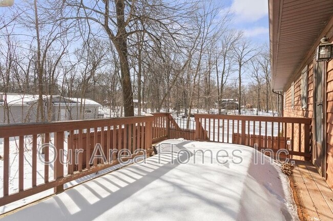 Building Photo - 4850 McAllister Ave NE