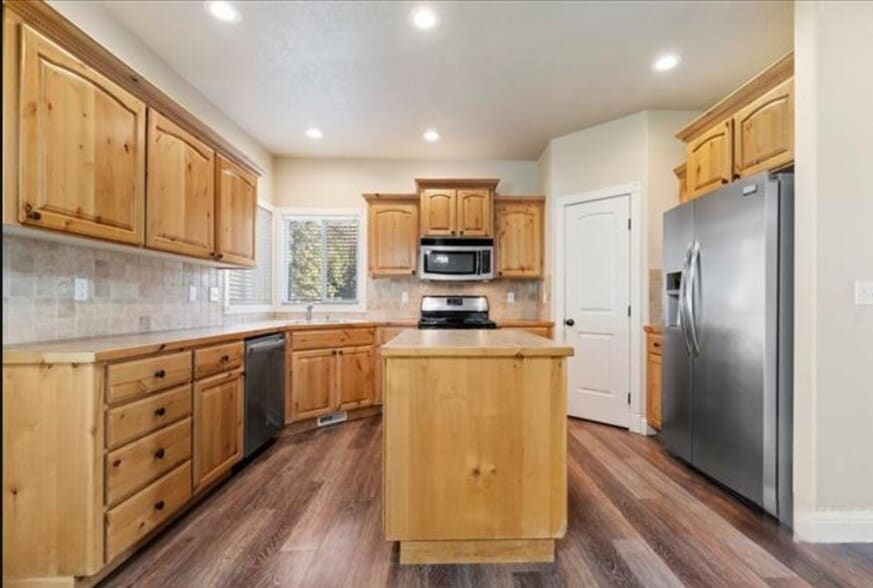 Building Photo - 5073 N Dove Ridge Pl