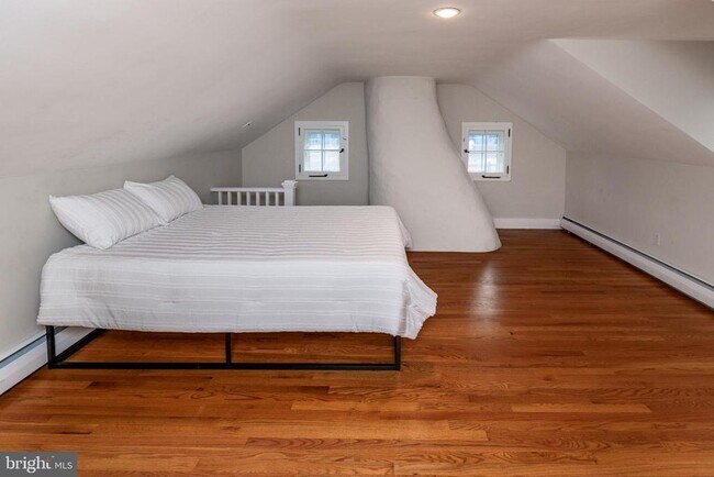 Building Photo - 180 Municipal Rd