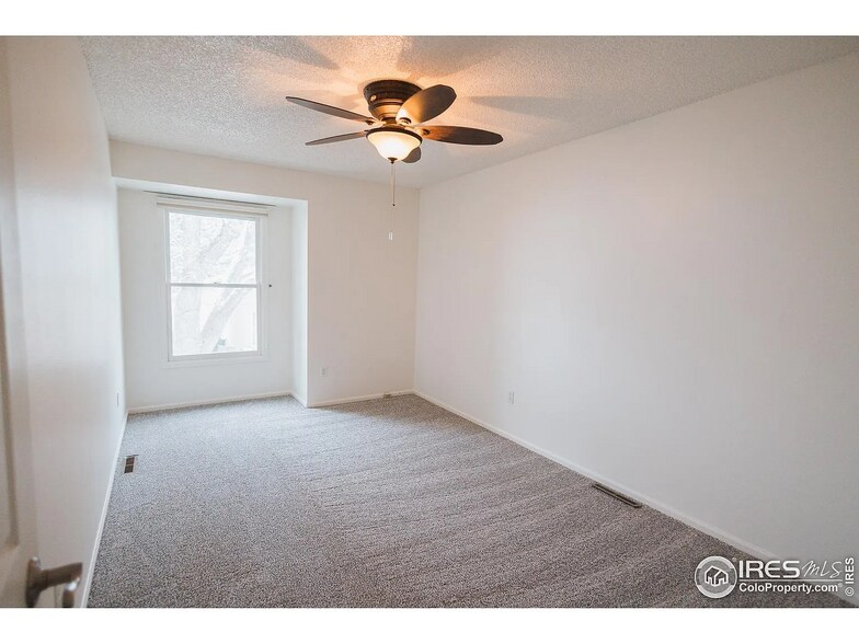 Building Photo - 3025 Regatta Ln