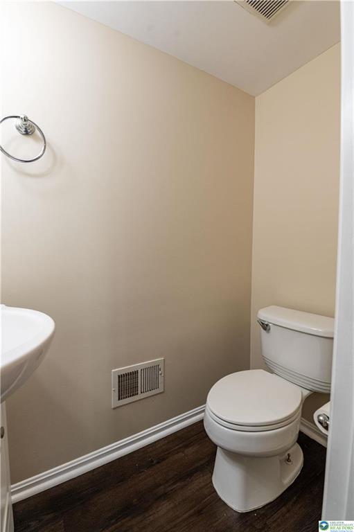 Building Photo - 8475 Putnam Ct