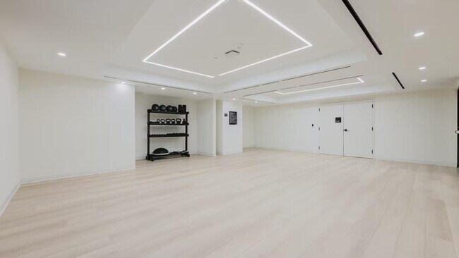 Building Photo - 36 NE 2nd St