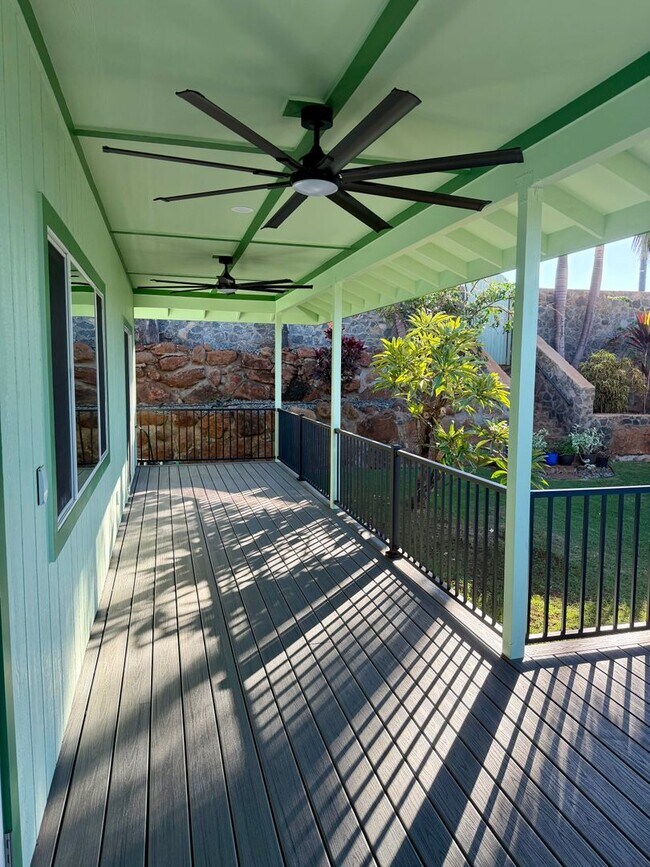 Building Photo - 1276 S Nahale Pl