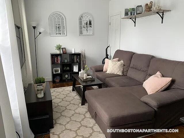 Building Photo - 30 L St