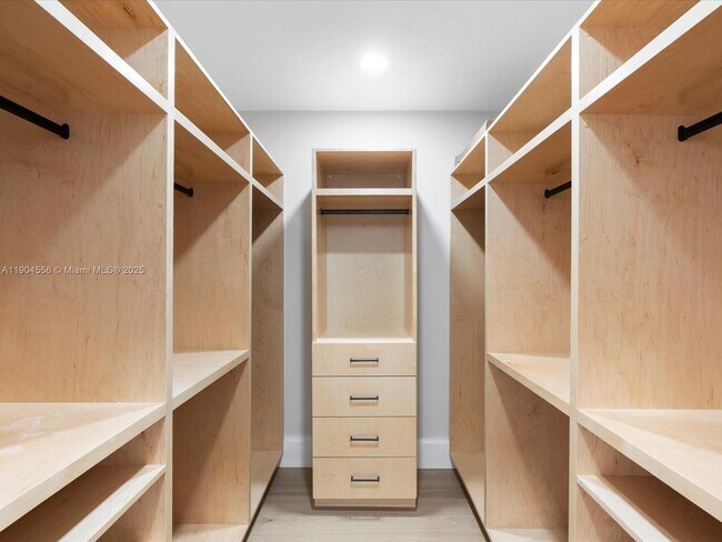 Building Photo - 9073 Dickens Ave