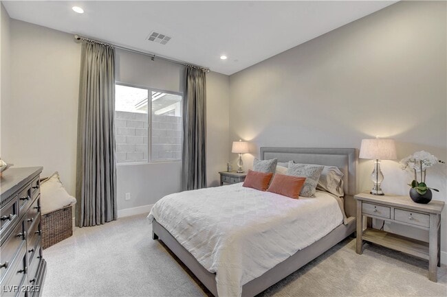 Building Photo - 6300 Clovis Point St