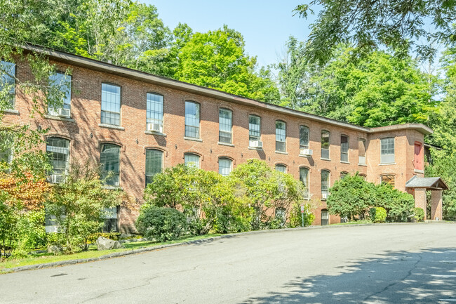 Building Photo - Mill Place West