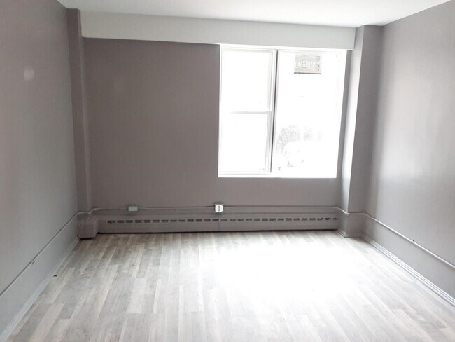 Building Photo - South Shore 1bed/1bath