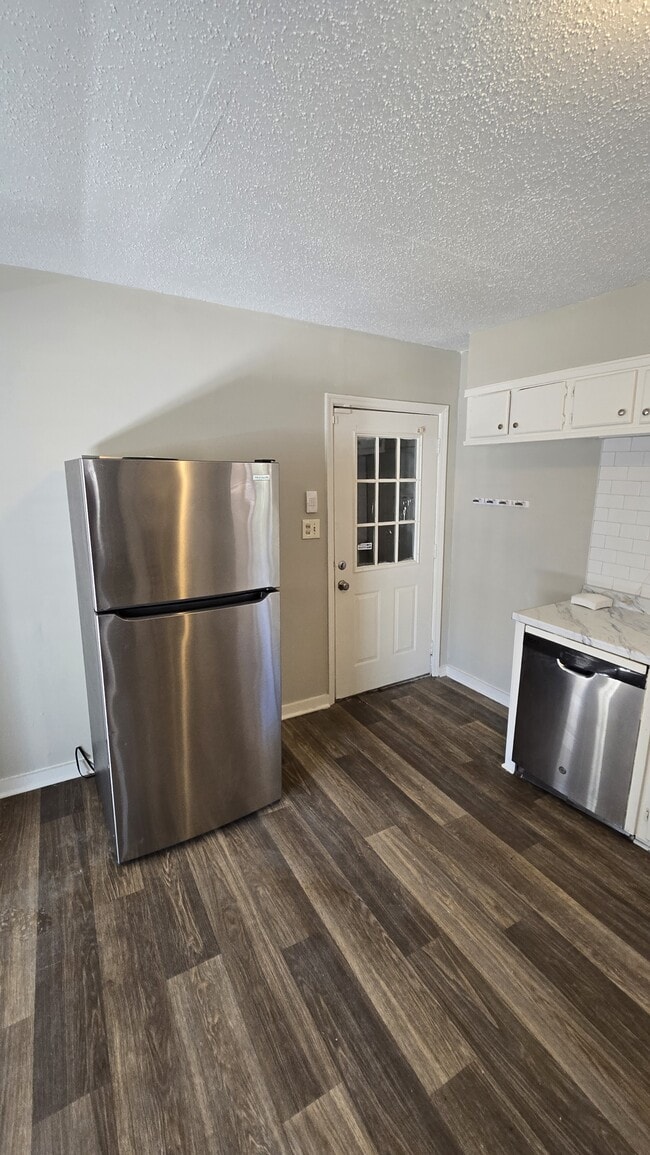 Building Photo - 512 Woodward Ave