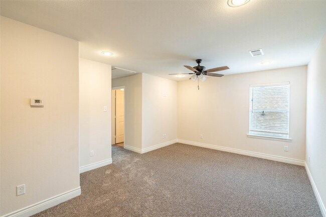 Building Photo - 8202 Grant Ln