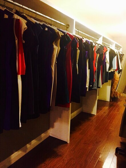 MBR main closet - 4514 Woodlyn Dr