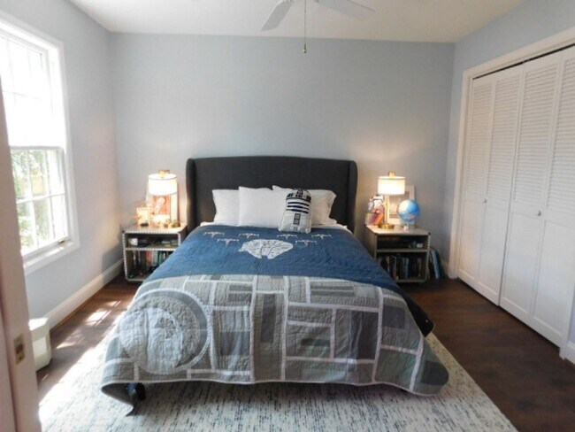 Building Photo - Beautiful Custom Unfurnished Home Located In Sea Pines Resort