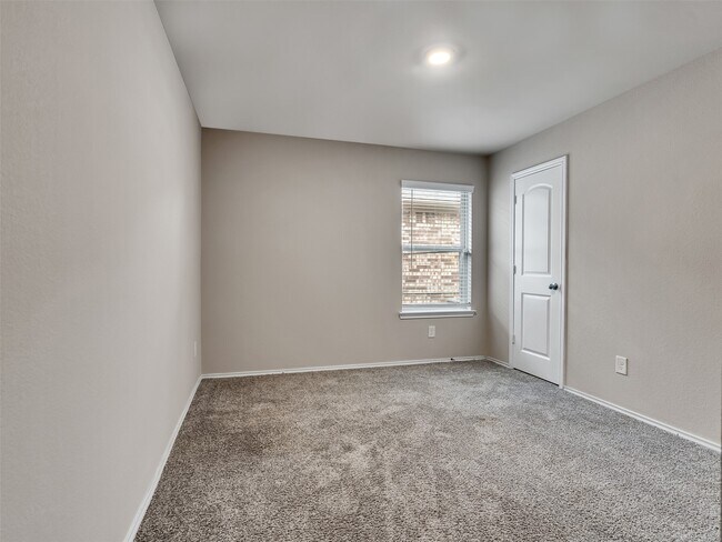 Building Photo - 2402 Ormes Forest Ln