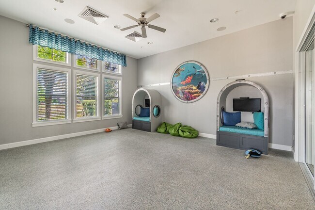 Building Photo - Resort Style Living! Stunning 3/2.5 Townhome in Waterleigh! Available April!