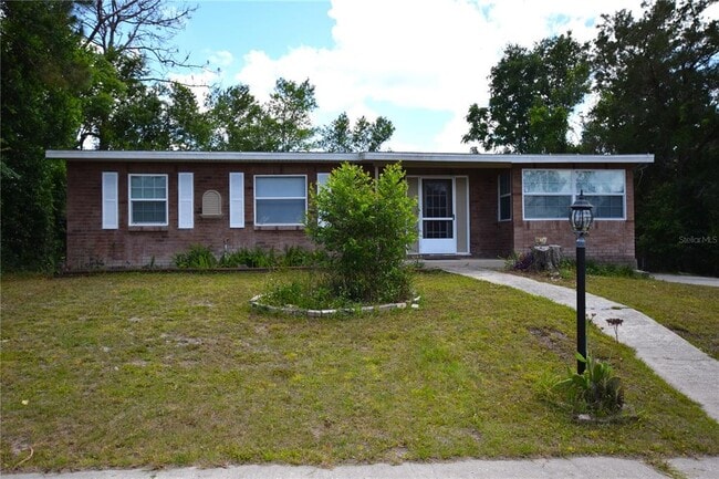 Building Photo - 1509 Daroca Dr