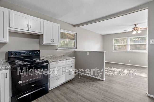 Building Photo - 24 Boles Ave