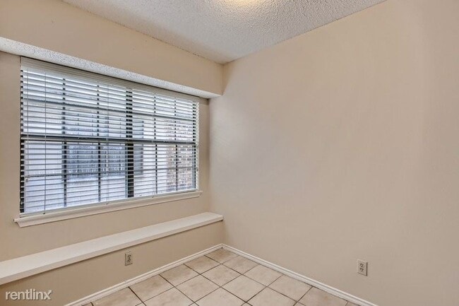 Building Photo - 4 br, 2 bath House - 412 Longshadow Lane UNIT