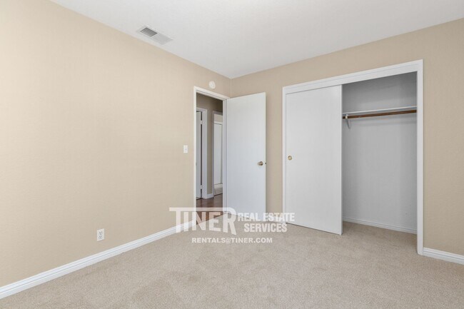 Building Photo - 8052 Phoebe Way