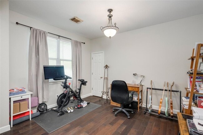 Building Photo - 2729 Kinney Oaks Ct