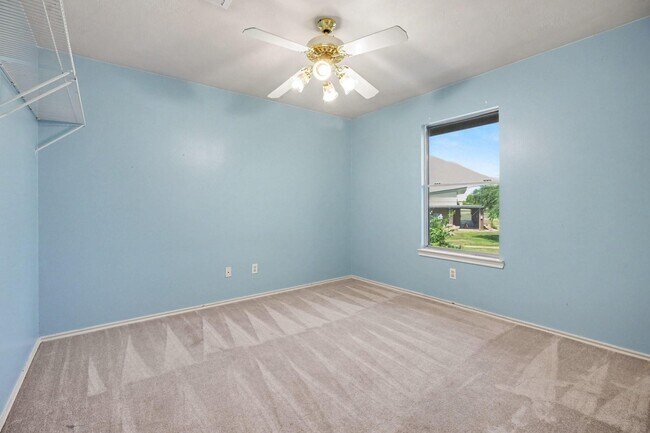 Building Photo - 1150 Andover Dr