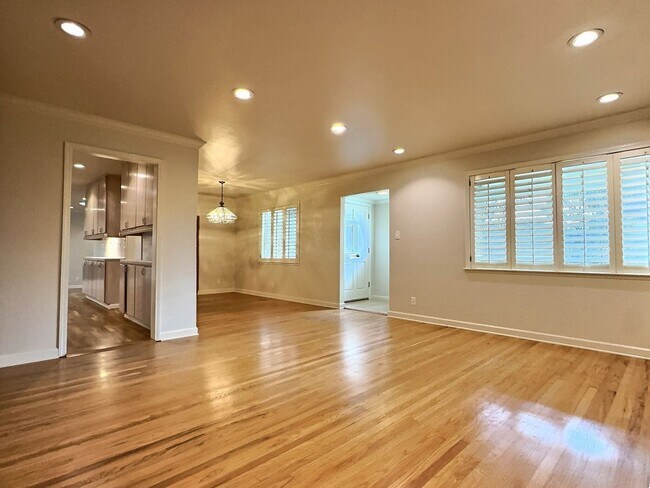 Building Photo - 3BD/2BA - Charming Home in Sunnyvale with Spacious Backyard