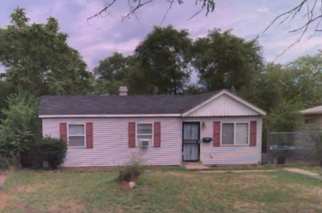 Building Photo - 3 Bedroom Home on a Quiet Block