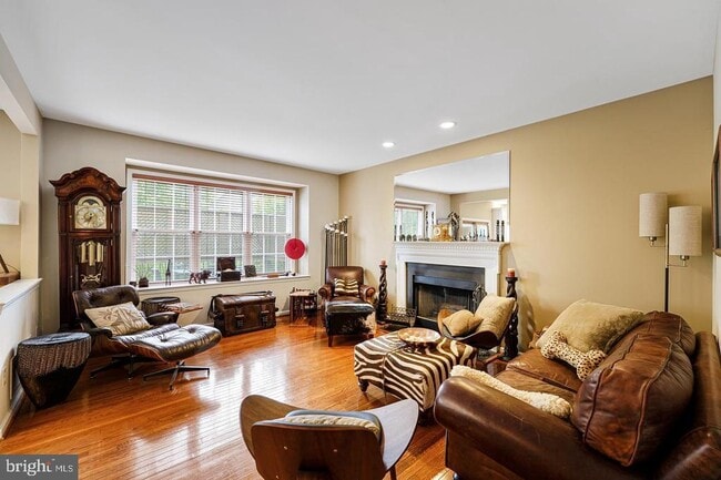 Building Photo - 12405 Willow Falls Dr