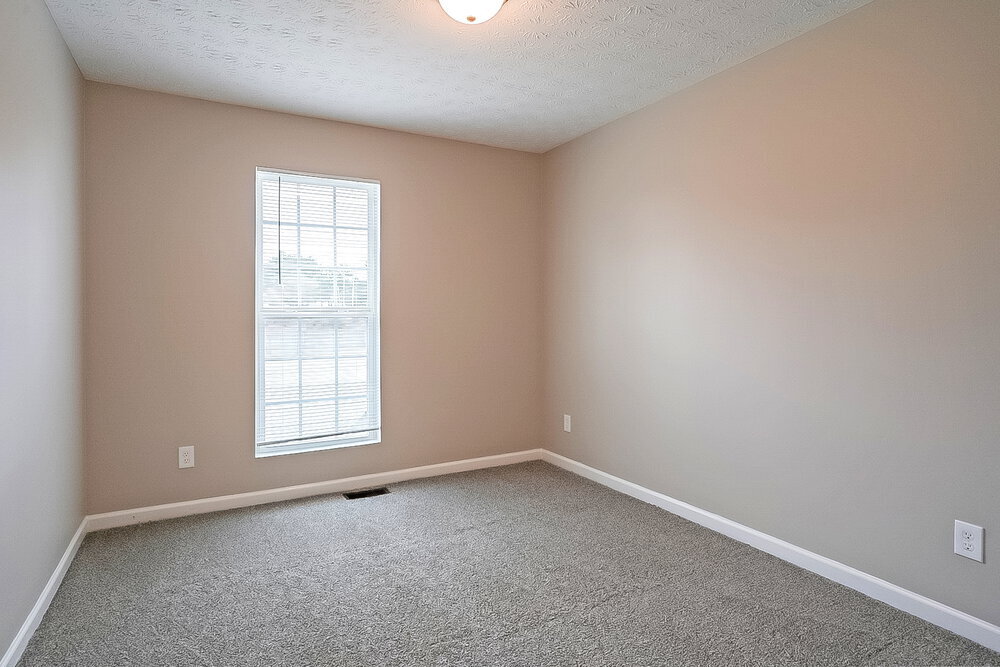 Building Photo - 216 Meadowlark Pl