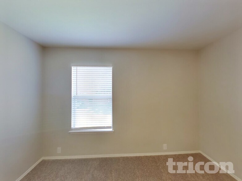 Building Photo - 120 Bison Meadow Dr