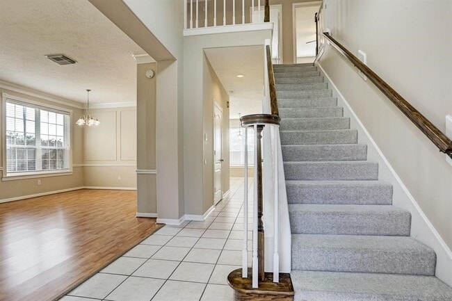 Building Photo - 23247 Diamond Knoll Ct