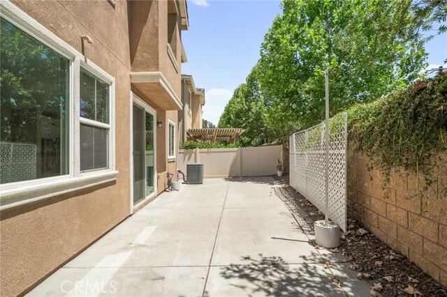 Building Photo - 28443 Sunflower St