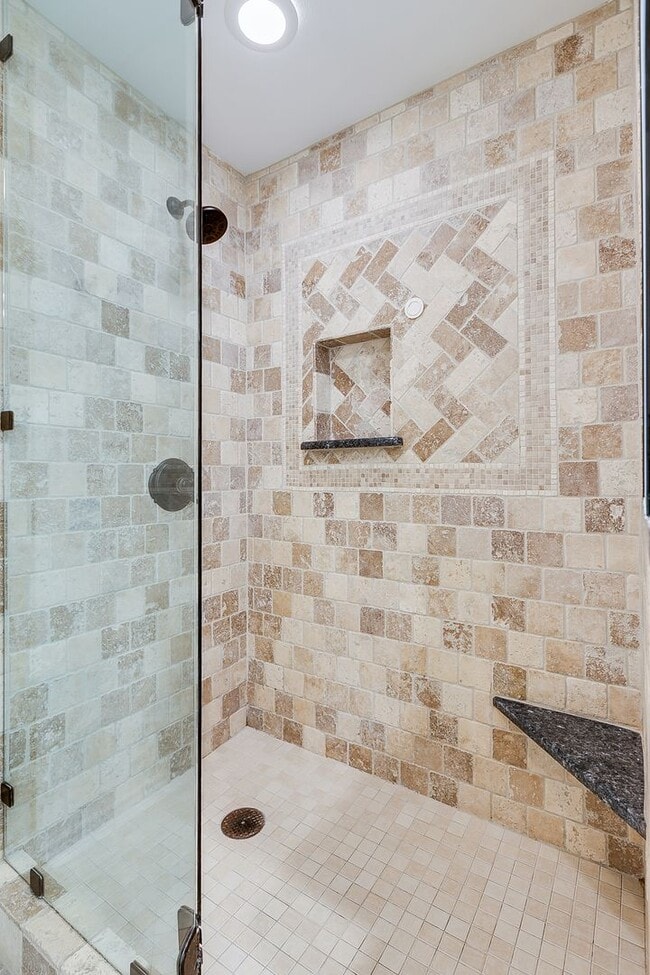 Building Photo - COMING APRIL 2026!!! Stunning Country Club Townhome!!