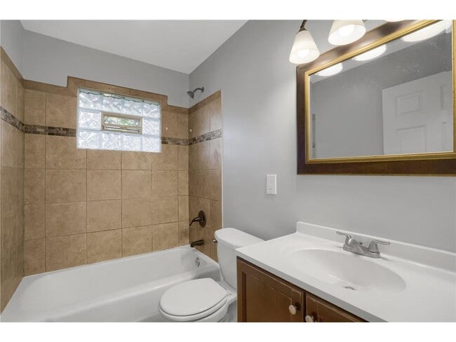 Building Photo - 2586 Martin Way