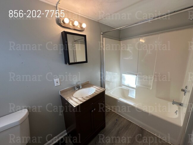 Building Photo - Beautifully Remodeled 2-Bedroom, 1-Bath Ho...