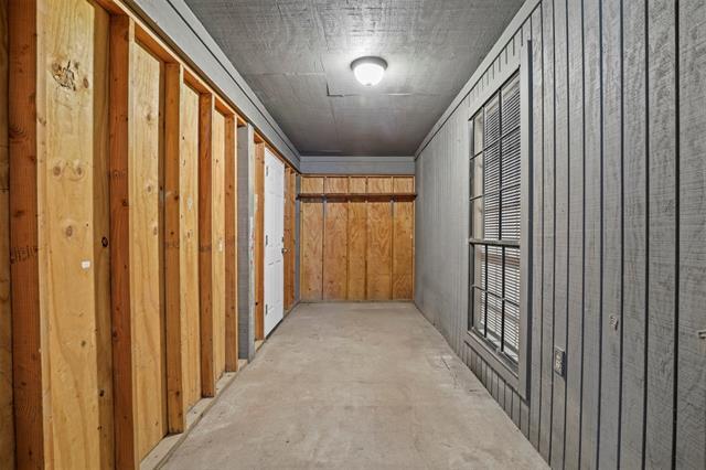 Building Photo - 219 E Pritchard Ln