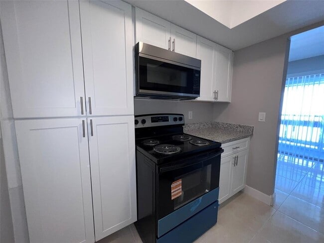 Building Photo - 4711 S Texas Ave