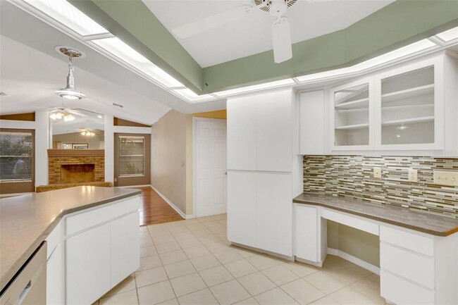 Building Photo - 3845 Garnet Dr