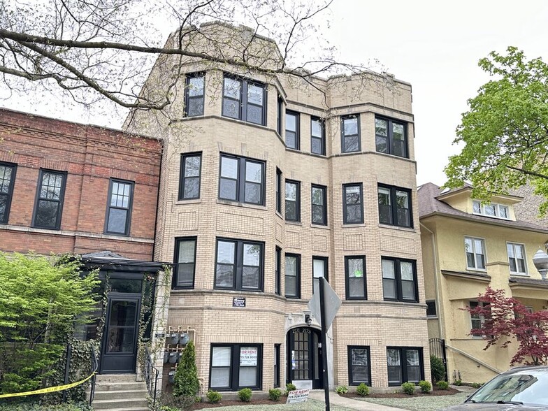Primary Photo - 2171 W Wilson Ave