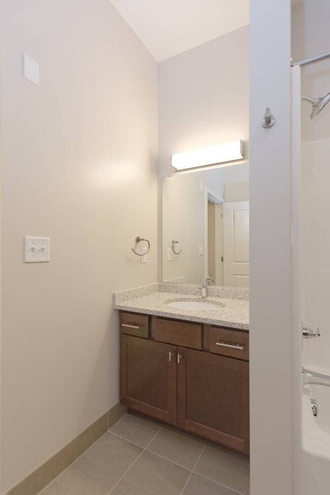 Building Photo - 101 Nott Terrace