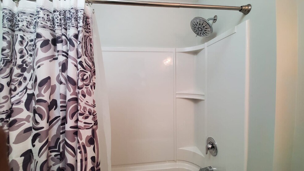 Building Photo - 2339 Main St