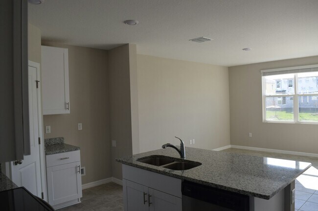 Building Photo - 17125 Blowfish Dr