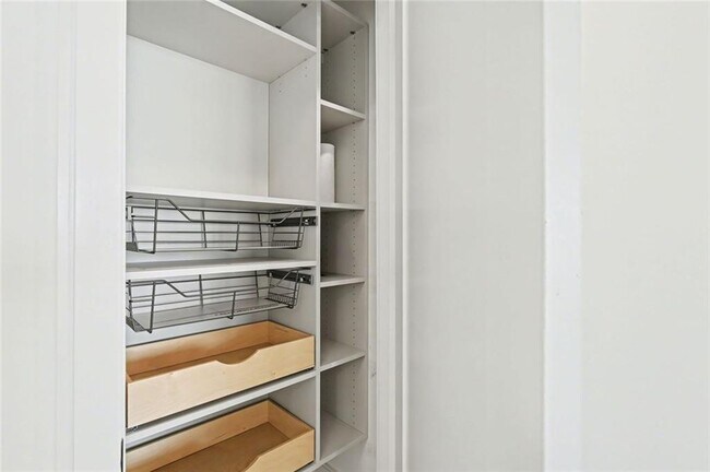 Building Photo - 788 West Marietta St NW