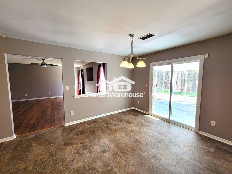 Building Photo - 2135 Sunset Maple Ln