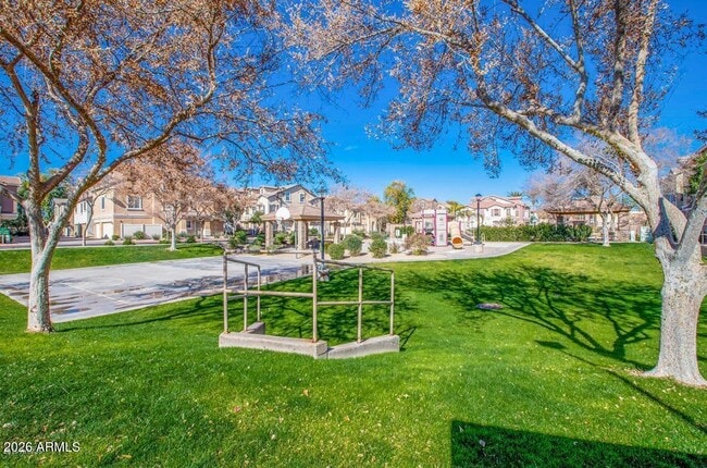 Building Photo - 947 W Wendy Way