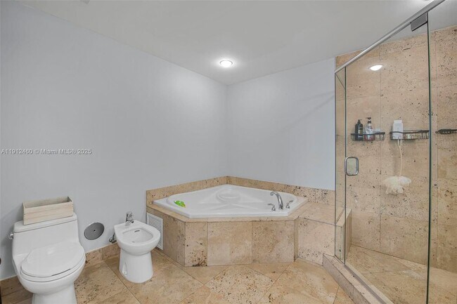 Building Photo - 7901 Hispanola Ave