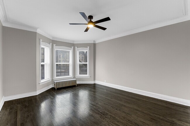 Building Photo - 6362 S Greenwood Ave