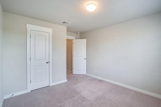 Building Photo - 505 Pearly Eye Dr