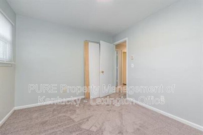 Building Photo - 316 Longview Dr