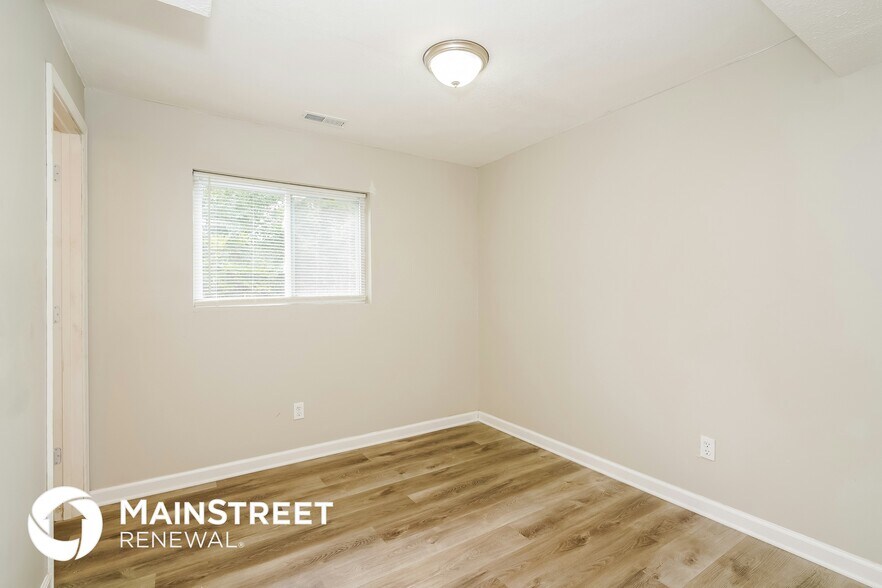 Building Photo - 1815 Keystone Lakes Dr