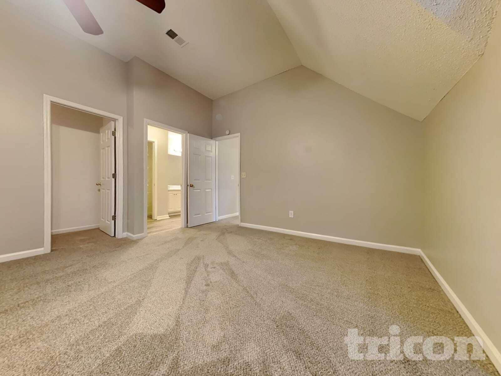 Building Photo - 5774 Broadleaf Way